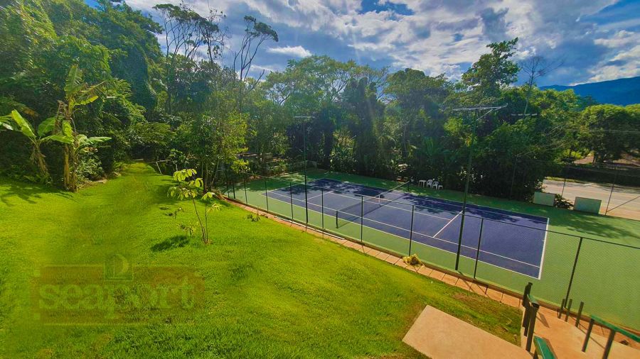 Vista Quadra e gramado