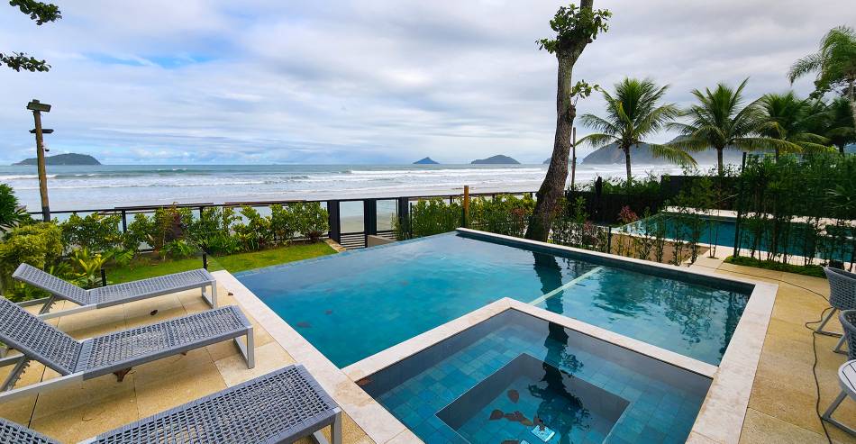 Piscina Frente ao Mar 