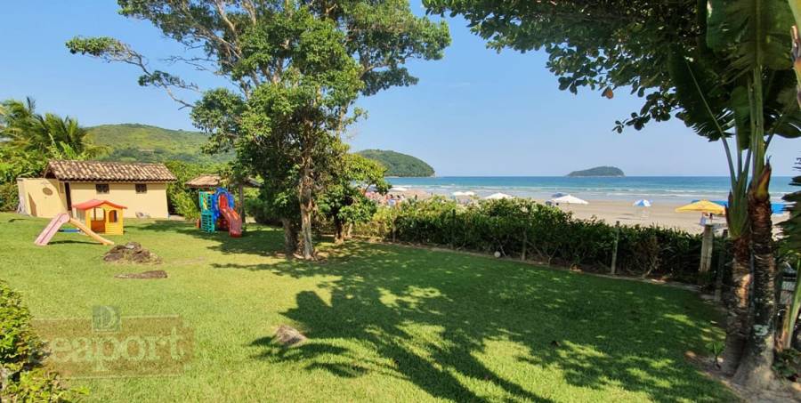 Playground Frente ao mar 