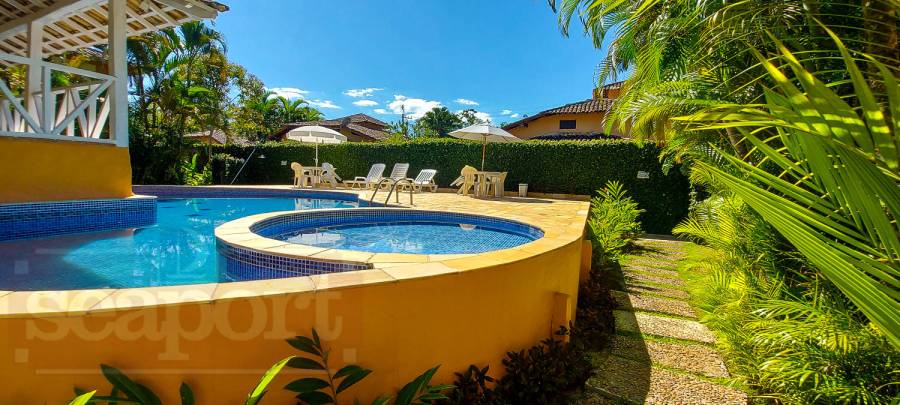 Piscina do Condomínio 