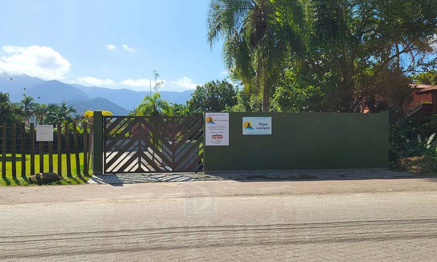 Terreno Apoio Praia e Estacionamento