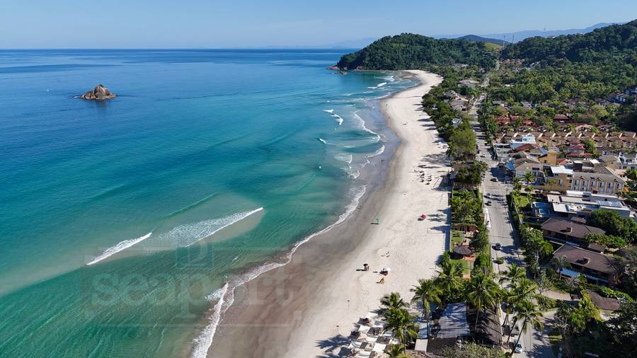 Condomínio Frente ao Mar 