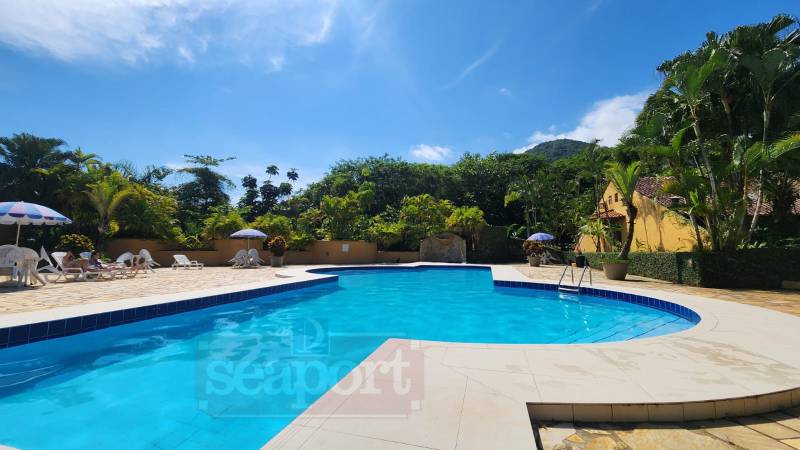 Piscina do Condomínio 