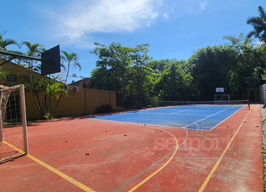 Quadra poliesportiva 