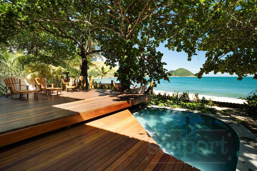 Piscina Frente ao Mar 